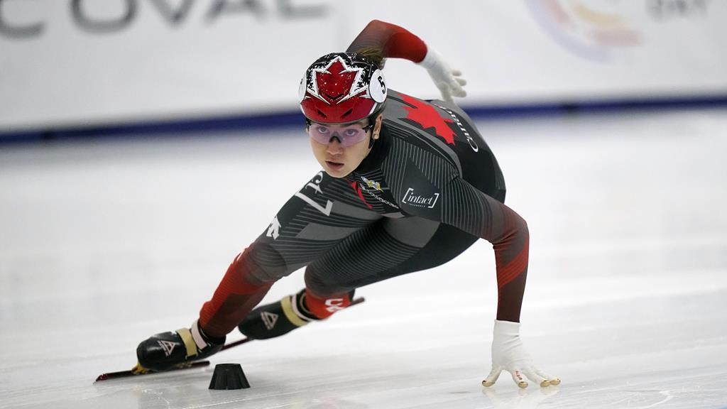 La Canadienne Courtney Sarault gagne l’or au 1000 m en Coupe du monde courte piste