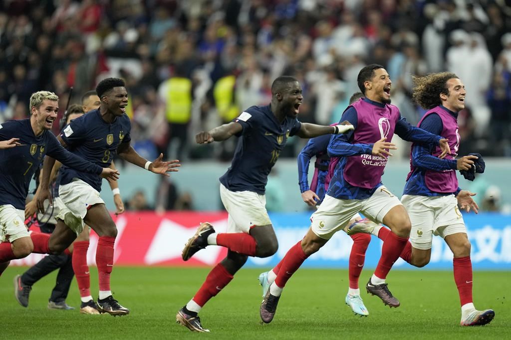 La France bat l’Angleterre 2-1 et accède aux demi-finales à la Coupe du monde