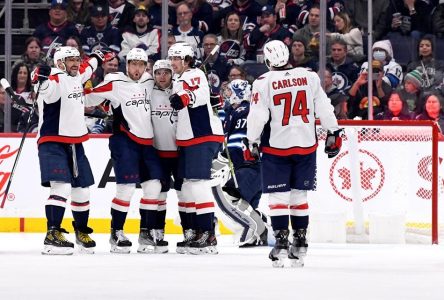 Les Capitals défont les Jets 5-2 sans problème