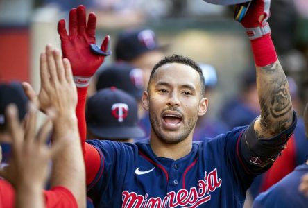 Le joueur d’arrêt-court Carlos Correa signe un contrat de 13 ans avec les Giants