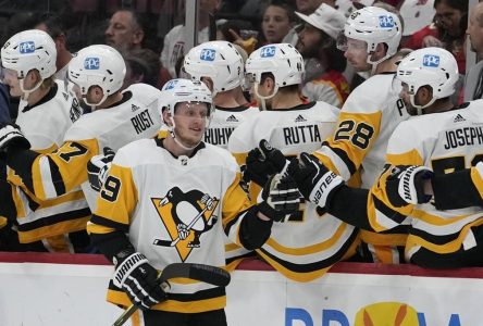 Kris Letang marque et les Penguins l’emportent 4-2 contre les Panthers