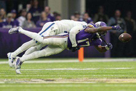 Les Vikings viennent de l’arrière et défont les Colts de façon spectaculaire