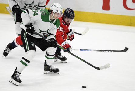 L’attaquant Denis Gurianov quitte les Stars de Dallas pour des raisons familiales