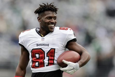 Pas d’accusations contre l’ex-ailier espacé de la NFL Antonio Brown