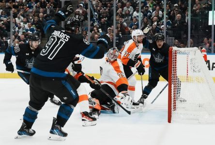 Les Maple Leafs tiennent bon et battent les Flyers de Philadelphie 4-3