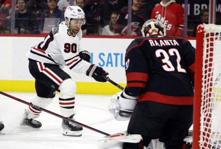 Les Hurricanes blanchissent les Blackhawks et signent une neuvième victoire d’affilée