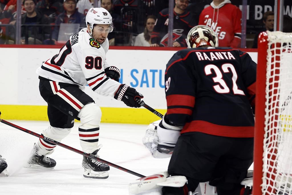 Les Hurricanes blanchissent les Blackhawks et signent une neuvième victoire d’affilée