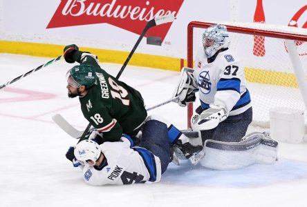 Les Jets s’inclinent contre le Wild et encaissent une troisième défaite de suite