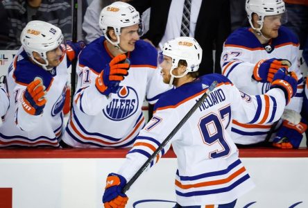 McDavid inscrit le but victorieux et les Oilers remportent le duel de l’Alberta