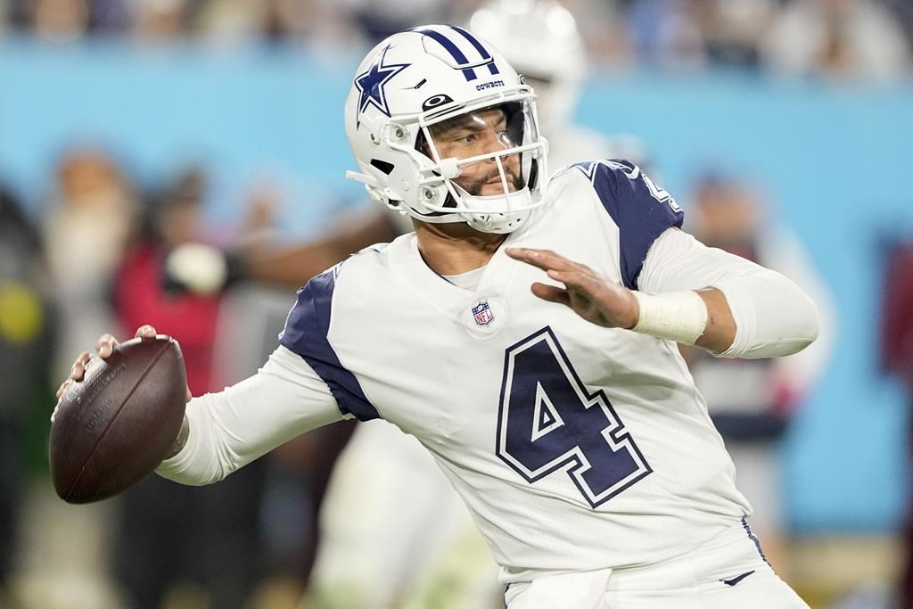 Dak Prescott lance deux passes de touché et les Cowboys ont le dessus sur les Titans