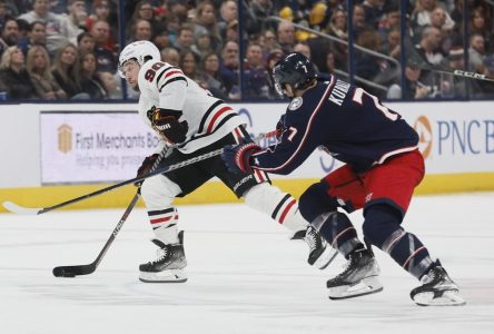 Nyquist marque deux buts et les Blue Jackets battent les Blackhawks 4-1