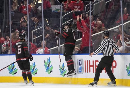 Le Canada termine la ronde préliminaire en dominant la Suède 5-1