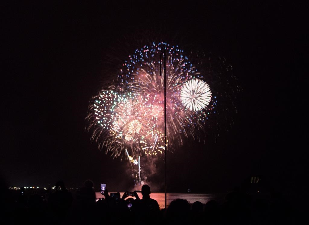 Music and fireworks across the country for the arrival of 2023