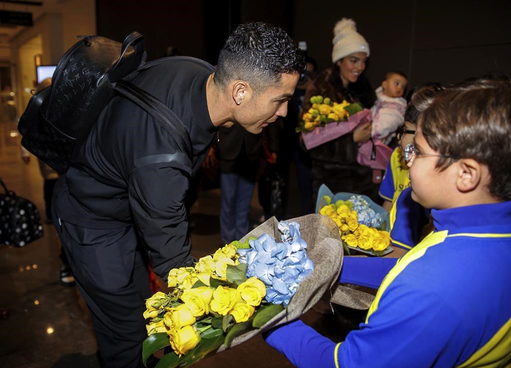 Cristiano Ronaldo est officiellement présenté par le club Al-Nassr après son transfert