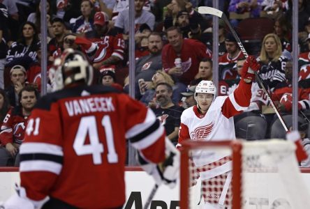 Les Red Wings placent le nom de l’attaquant Jakub Vrana au ballottage