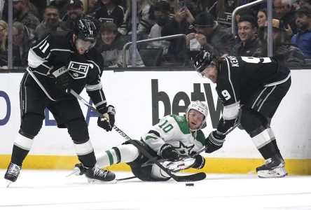 Adrian Kempe marque en troisième période et les Kings résistent aux Stars