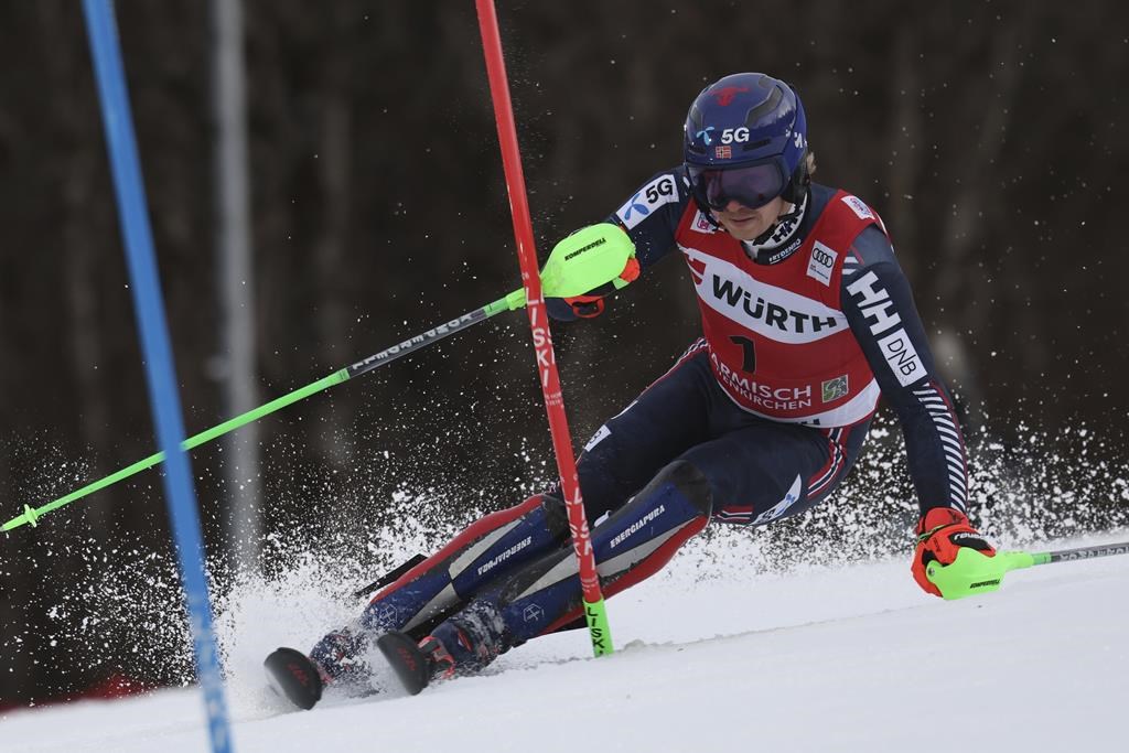 Kristoffersen remporte aisément le slalom à la Coupe du monde de Garmisch