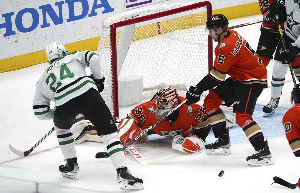 John Gibson est parfait devant 35 tirs et les Ducks blanchissent les Stars 2-0