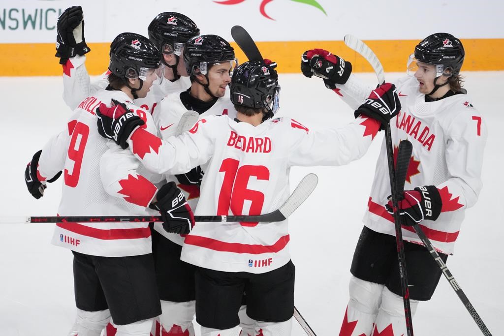 Le Canada gagne 3-2 en prolongation et remporte l’or au Mondial junior