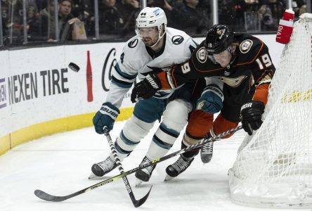 Klingberg complète la remontée en prolongation contre les Sharks