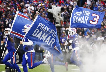 Les Bills rendent hommage à Hamlin, lui offrent un touché rapide et une victoire