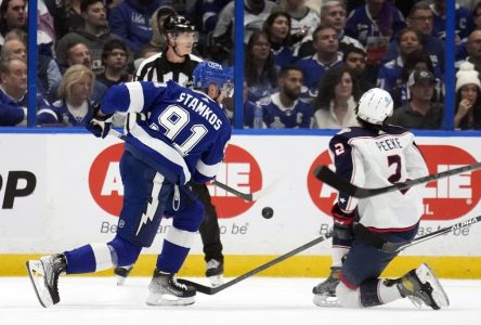 Kucherov obtient quatre points et le Lightning domine les Blue Jackets 6-3