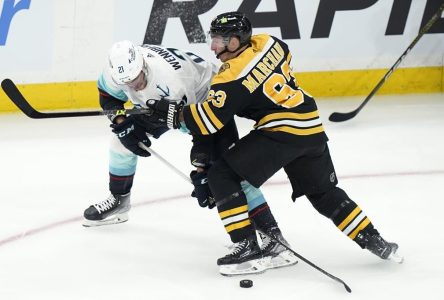 Le Kraken inflige un premier revers à domicile en temps réglementaire aux Bruins