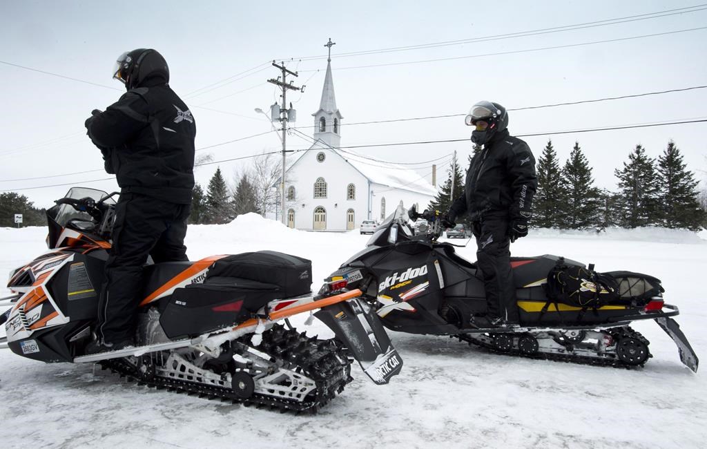 Tempête hivernale: les motoneigistes invités à la prudence sur les sentiers