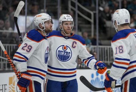 Edmonton malmène les Sharks à San Jose, 7-1; trois points pour McDavid