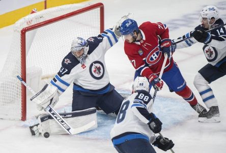 Dadonov marque deux buts et le Canadien gagne un 2e match de suite, 4-1 face aux Jets