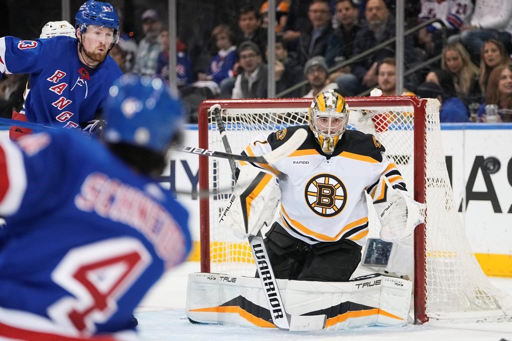 Jeremy Swayman réalise 31 arrêts et les Bruins triomphent contre les Rangers