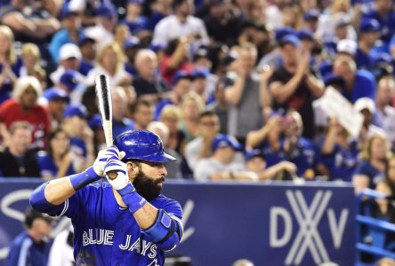 Les Blue Jays rendront hommage à l’ancien puissant cogneur Jose Bautista en 2023