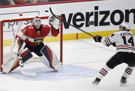 Montour marque en prolongation et les Panthers battent les Blackhawks 4-3