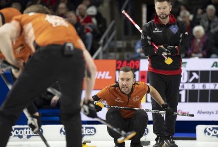 Gushue atteint la finale du Brier, où il sera opposé à Dunstone ou Bottcher