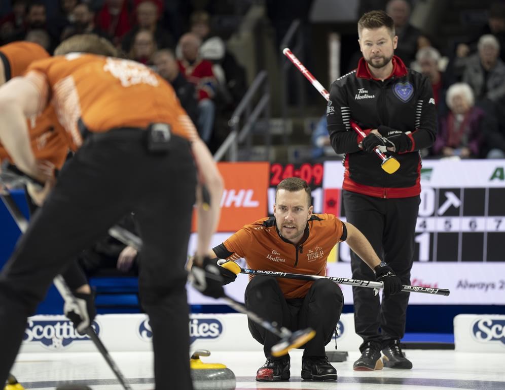 Gushue atteint la finale du Brier, où il sera opposé à Dunstone ou Bottcher