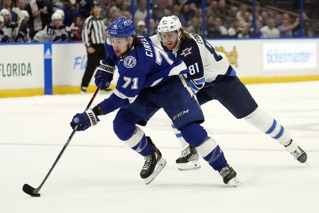 Les Jets ont remporté leur match contre le Lightning 3-2