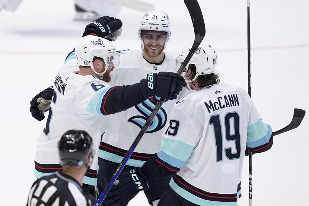 Adam Larsson marque en prolongation et le Kraken l’emporte 5-4 contre les Stars