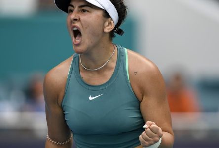 Andreescu et Shapovalov accèdent au 3e tour à Miami, tandis que Fernandez est vaincue