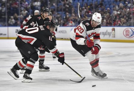 Tuch réussit un doublé et les Sabres l’emportent face aux Devils, 5-4