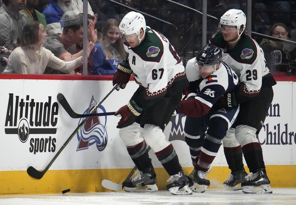 L’Avalanche prend le dessus sur les Coyotes, 3-1