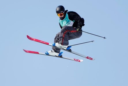 Le Canadien Evan McEachran gagne la médaille d’argent à la Coupe du monde en Suisse