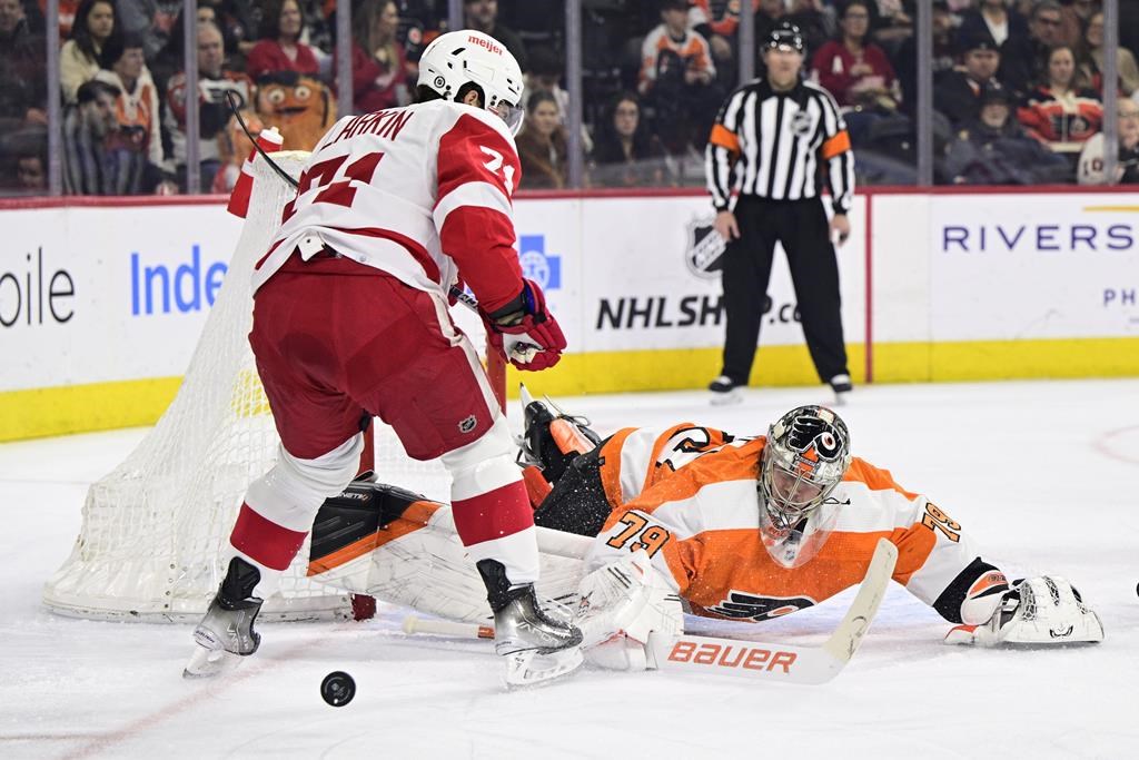 Hart signe un 2e jeu blanc cette saison et les Flyers gagnent à nouveau