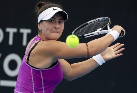 Tennis: l’Ontarienne Bianca Andreescu passe en ronde des 16 à Miami