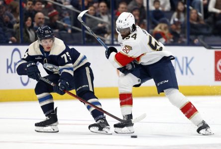 Carter Verhaeghe marque quatre buts et les Panthers écrasent les Blue Jackets 7-0