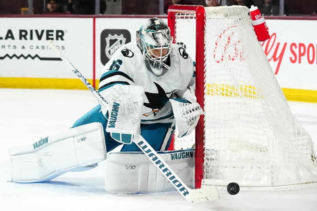 Noah Gregor signe un tour du chapeau dans une victoire de 7-2 des Sharks