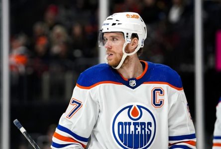 Connor McDavid devient le sixième joueur avec 150 points en une saison