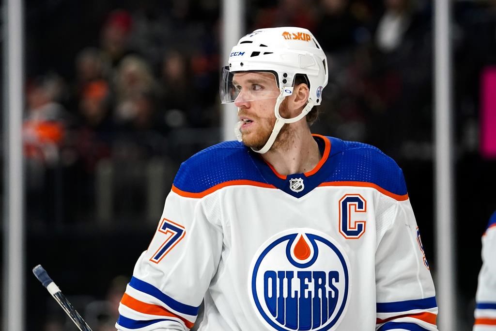 Connor McDavid devient le sixième joueur avec 150 points en une saison