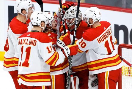 Les Flames peuvent encore croire aux séries grâce à leur gain de 3-1 contre les Jets