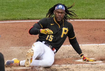 L’arrêt-court des Pirates Oneil Cruz se fracture la cheville gauche