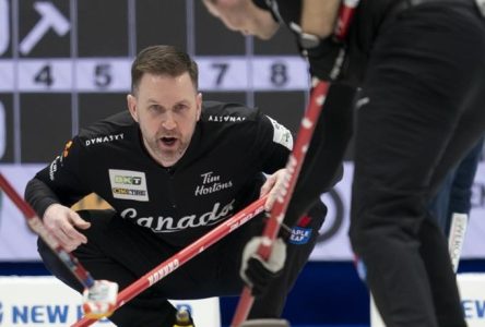 Curling: Gushue gagne sa demi-finale et jouera pour l’or au championnat mondial